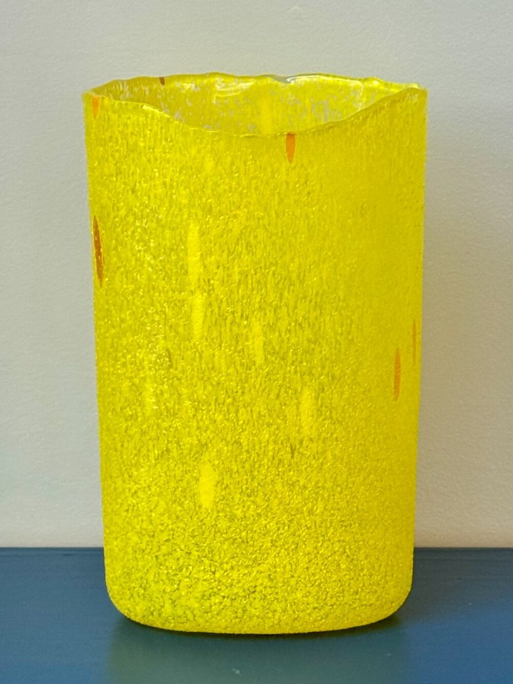 Vintage Signed Kosta Boda Bertil Vallien Art Glass 'Chicko' Vase Textured 49606 - Picture 3 of 8